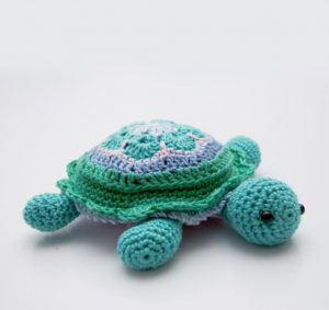 25 Free Amigurumi Turtle Patterns (for Any Skill Level)