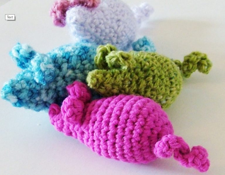 25 Free Amigurumi Mouse Patterns (for Any Skill Level)